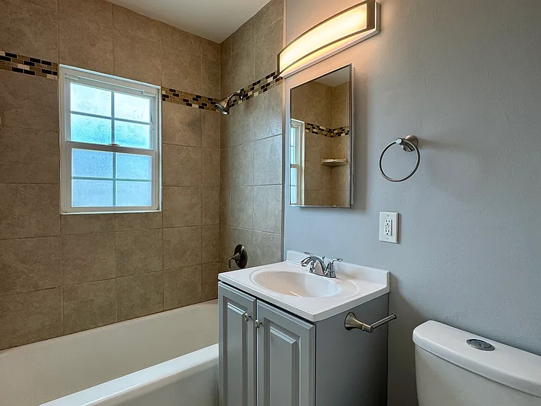 2975 Laurel St #19 — Photo 20
