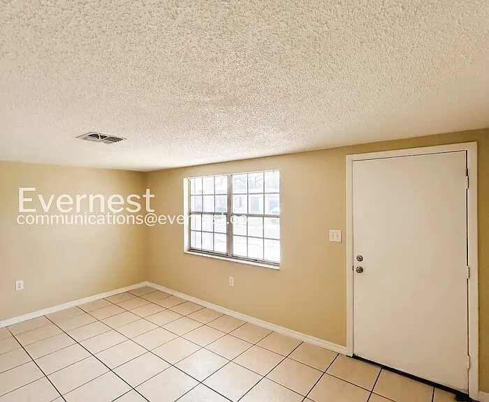 9130 Chatam Ln — Photo 25