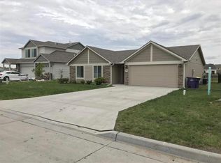 419 Northfield Rd, Manhattan, KS 66502