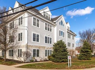 103 Elliott St UNIT 8, Beverly, MA 01915