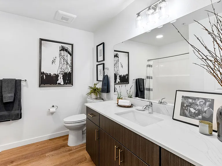 Karlo Lacey Apartments — Photo 61
