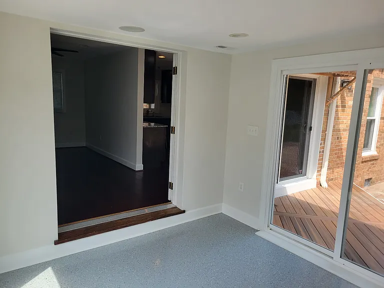 4844 Rosecroft St — Photo 22