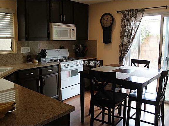 2nd image of 590 Lapford St