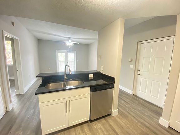 4th image of 10831 Windsor Walk Dr APT 306
