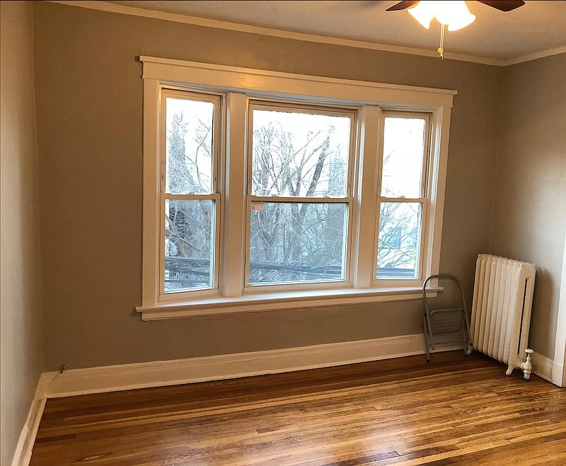 1st image of 3010 W Schubert Ave #2