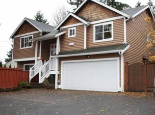 13735 Roosevelt Way N, Seattle, WA 98133