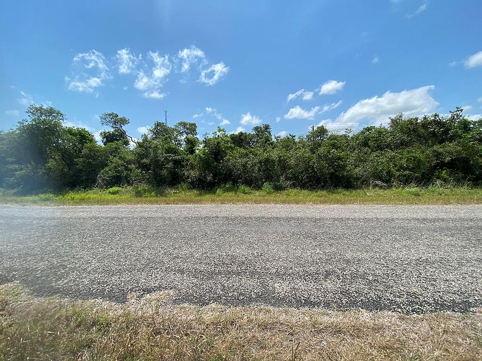 1st image of 136 Saint Charles Loop W