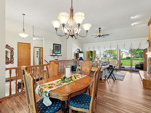 4th image of 2526 N High Point Cir