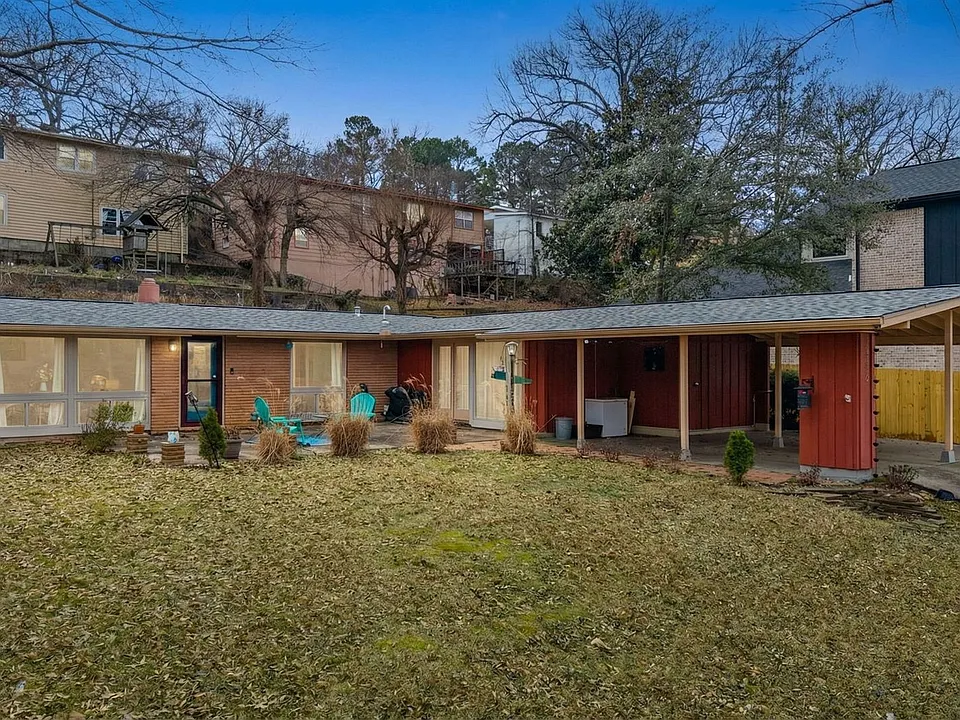 1512 Waterside Dr