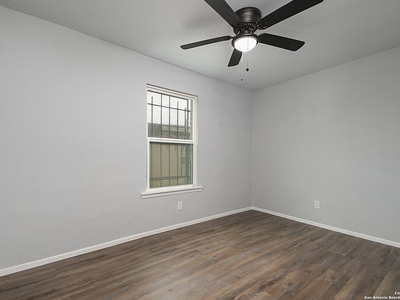 3rd image of 5135 W Commerce St