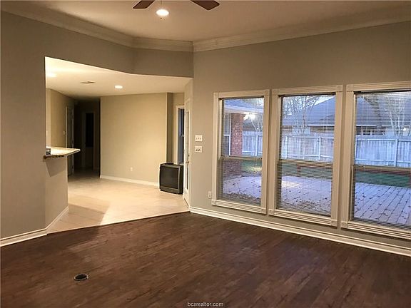 4th image of 4603 Double Eagle Ct