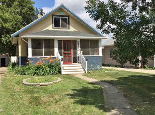 614 5th Ave NW, Minot, ND 58703