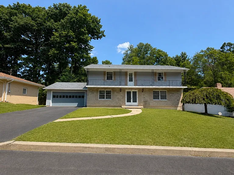 240 Ridgefield Rd #1 — Photo 32