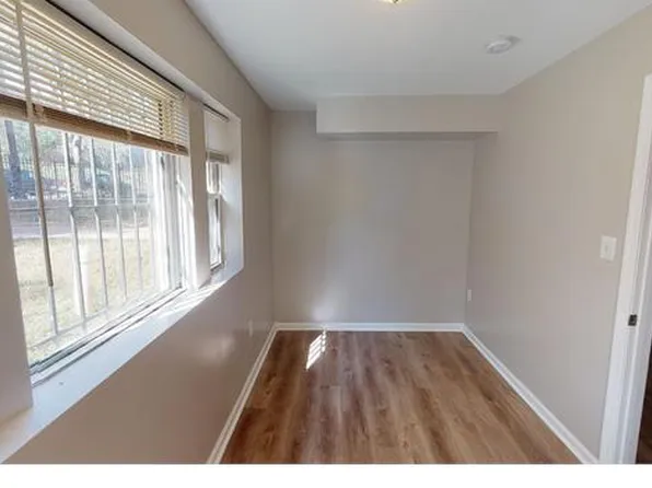 3064 30th St SE APT 2, Washington, DC 20020