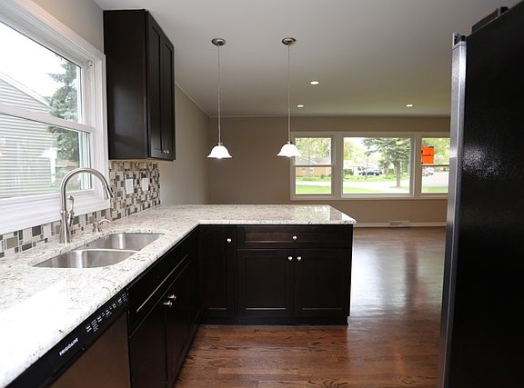 3rd image of 1150 Alfini Dr