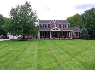 1053 White Oak Rd, Cincinnati, OH 45245