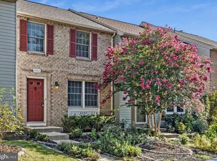 6365 Generals Ct, Centreville, VA 20121
