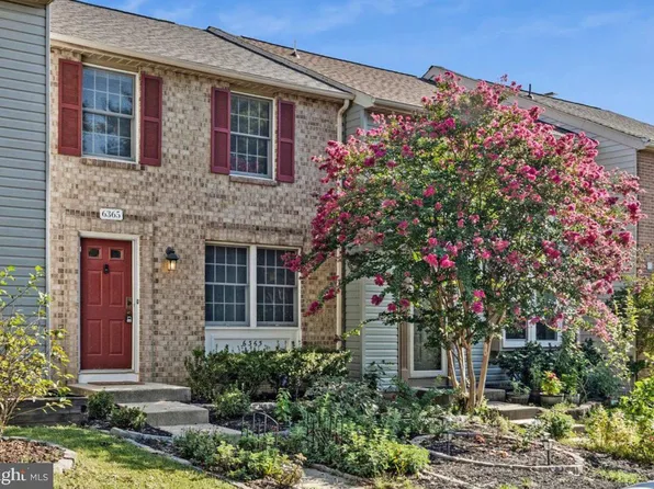 6365 Generals Ct, Centreville, VA 20121