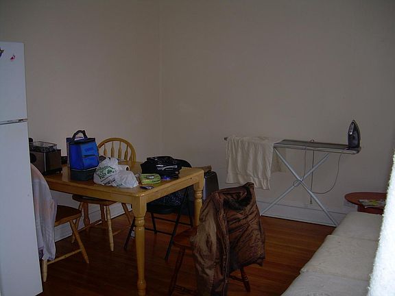 4th image of 3412 W Montrose Ave APT 304