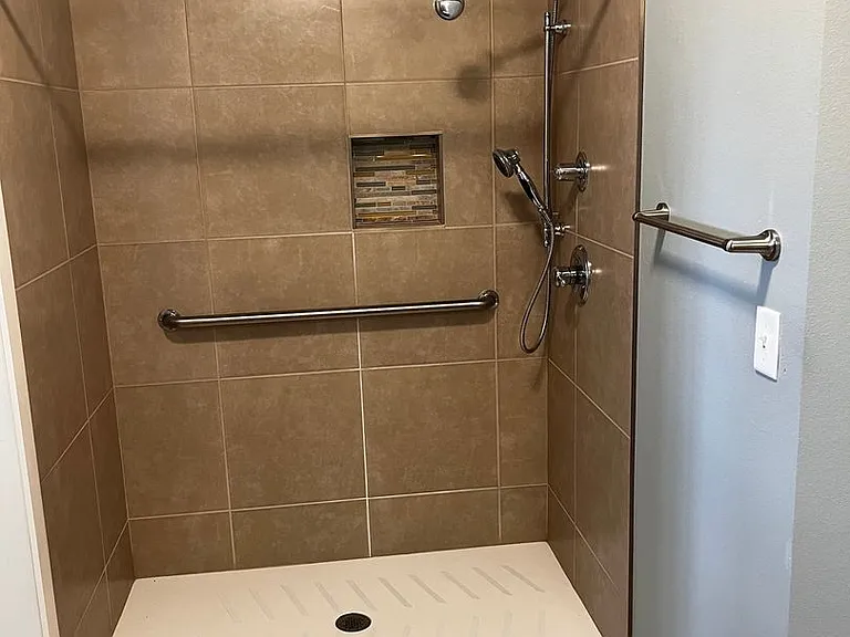 308 College Cir — Photo 10
