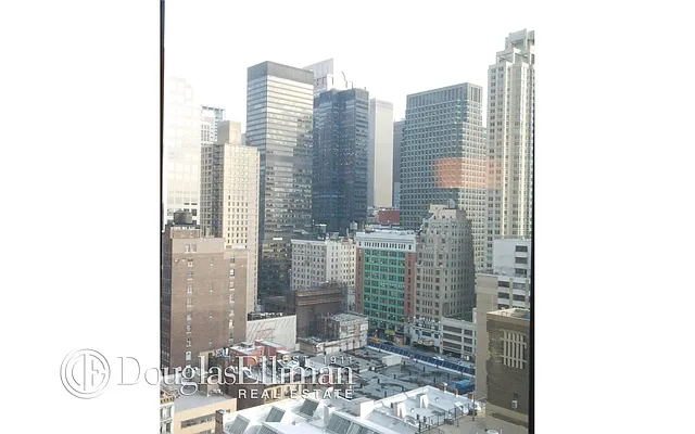Rented by Douglas Elliman | media 38