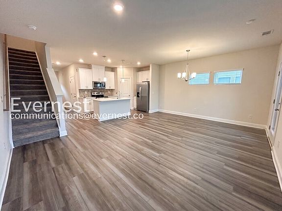 5th image of 4522 Skywood Ln