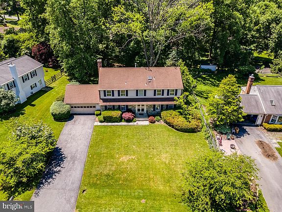 4th image of 4441 Haverford Dr