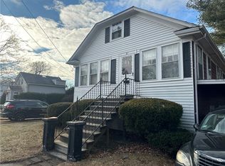 31 Elton Ave, Warwick, RI 02889