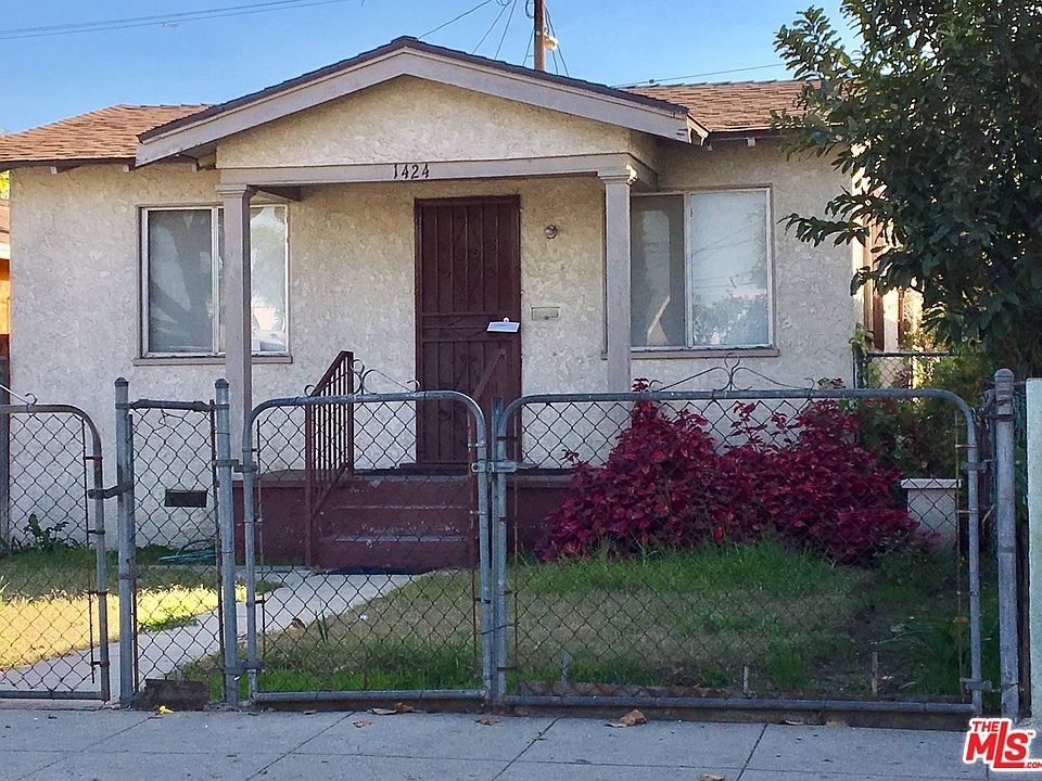 1st image of 1424 W 58th Pl