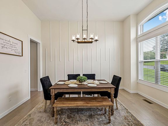 5th image of 5802 Muirfield Ln