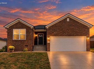 549 Sapphire Dr, Berea, KY 40403