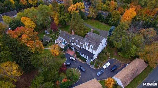 1st image of 218 Paramus Rd