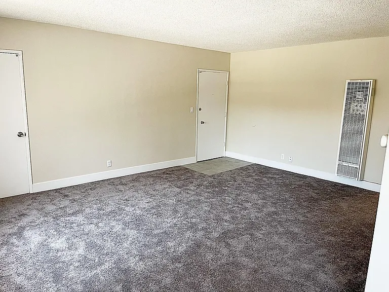721 Cordova St #9 — Photo 11