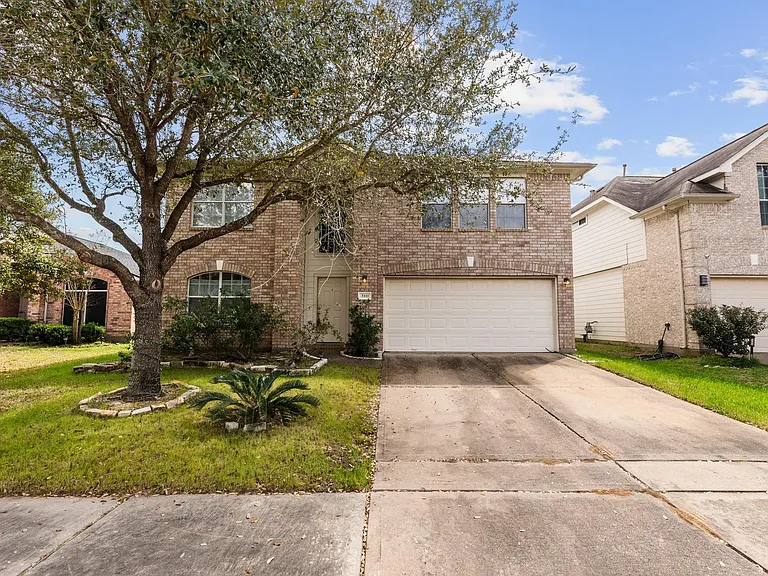 3111 Holly Ranch Dr — Photo 1