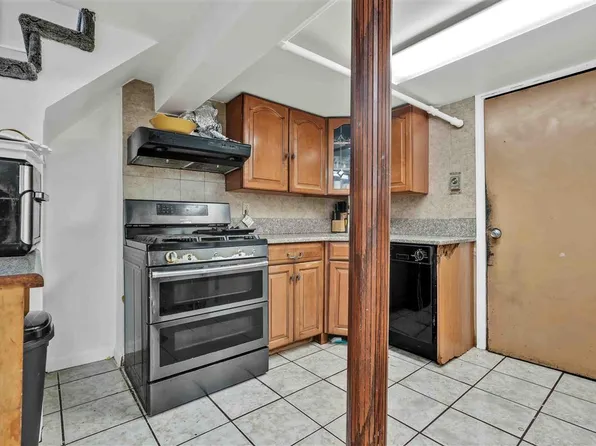 114-11 86th Avenue image 35 of 59