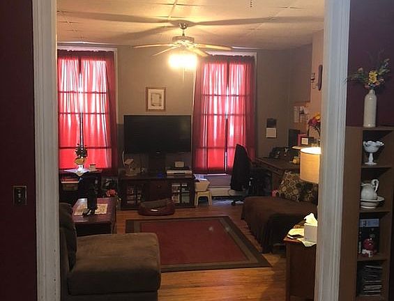 2nd Floor, Living Room