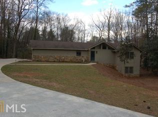 905 Heards Ferry Rd NW, Sandy Springs, GA 30328