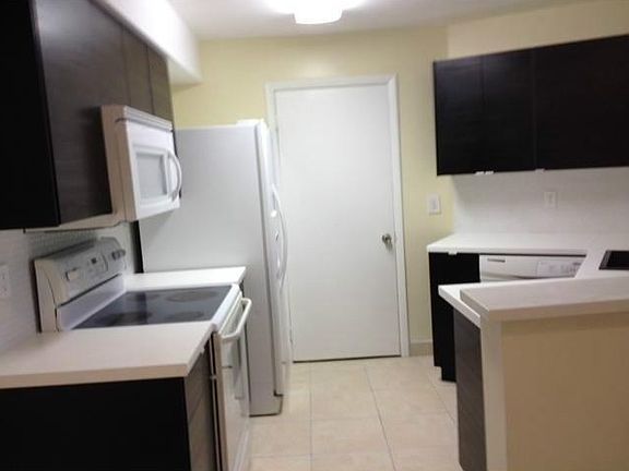 5th image of 9999 Summerbreeze Dr APT 1017
