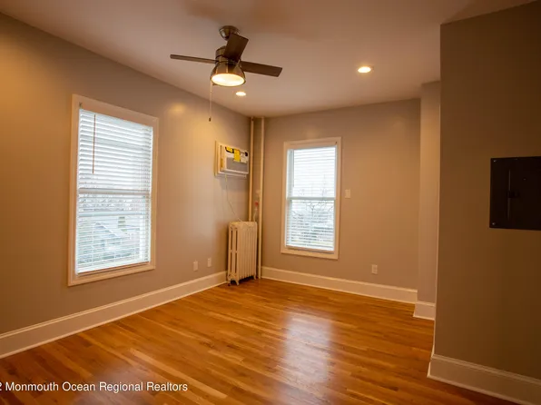 6 3rd Ave APT 4, Atlantic Highlands, NJ 07716