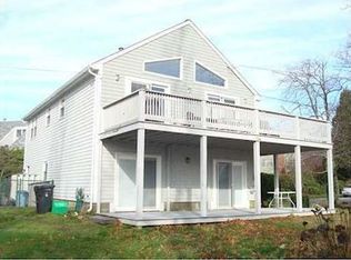 44 Lake Rd, Narragansett, RI 02882