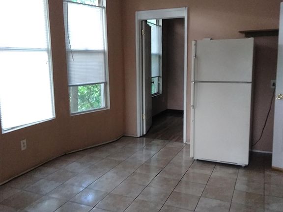 2nd image of 1300 Lodi St APT 7
