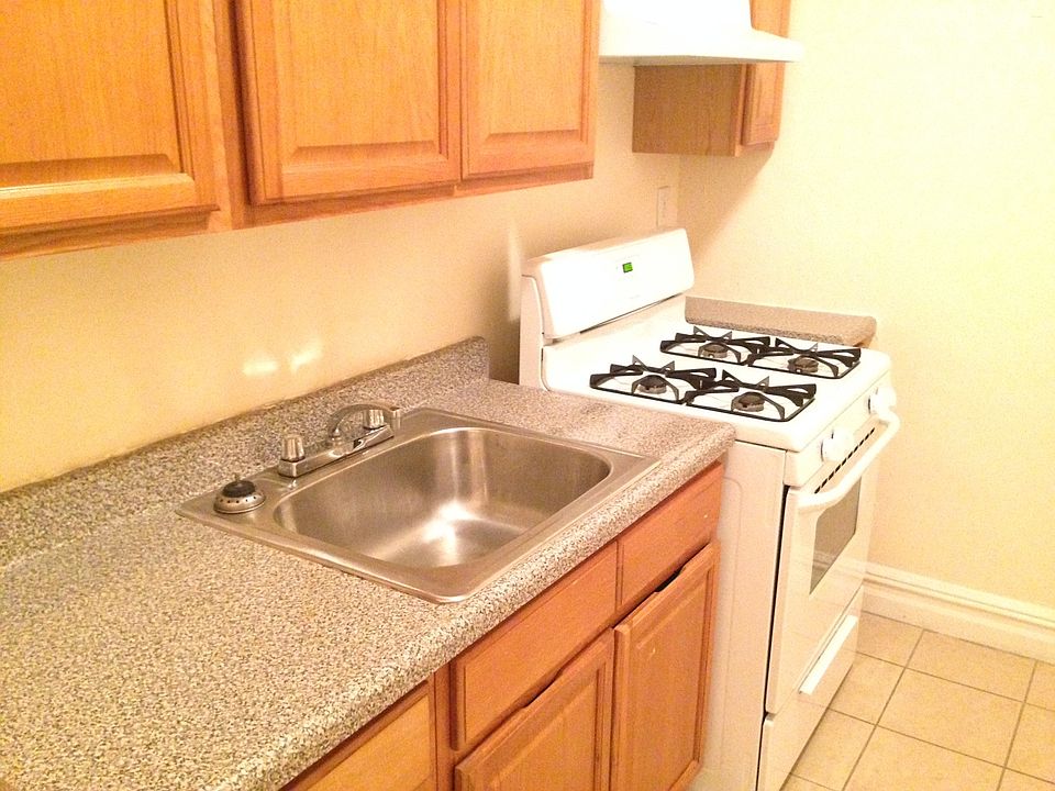 1st image of 209 E 16th St APT C6