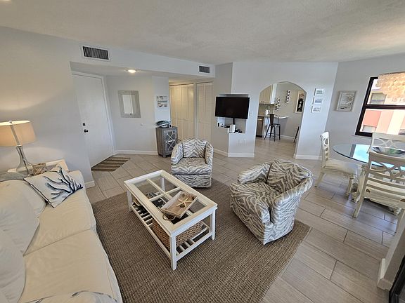 5th image of 1532 Mainsail Dr Unit 12