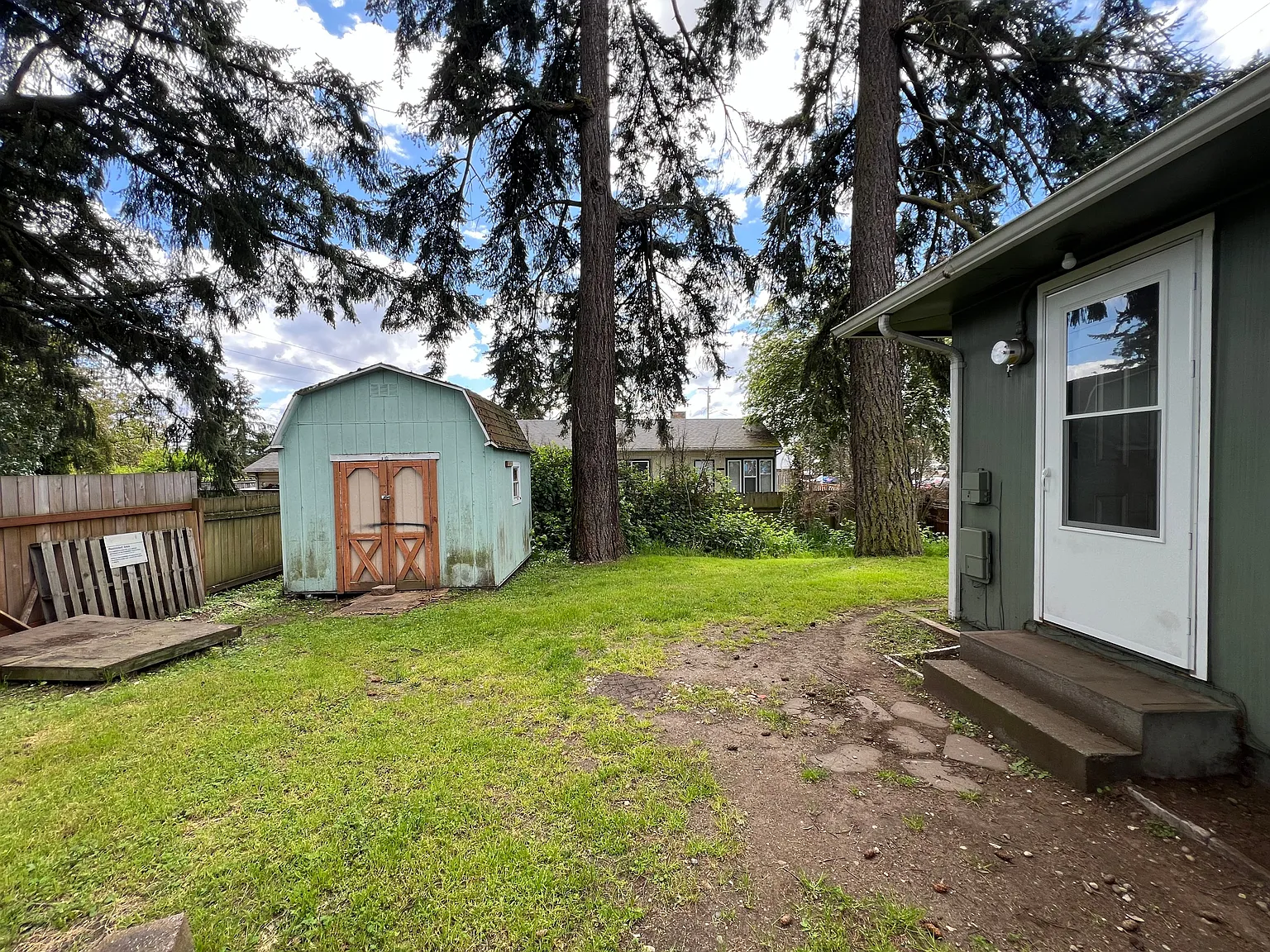 2 bed, 1.0 bath, $1,875 — Photo 3