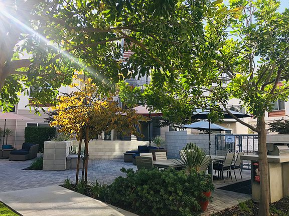 Exterior of Citron Apartment Homes