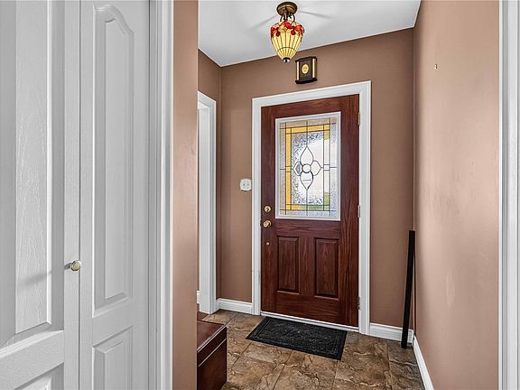 4th image of 3441 Lovat Ave