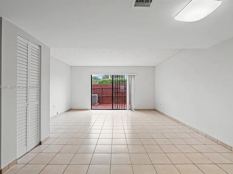 319 NW 109th Ave #3B — Photo 9