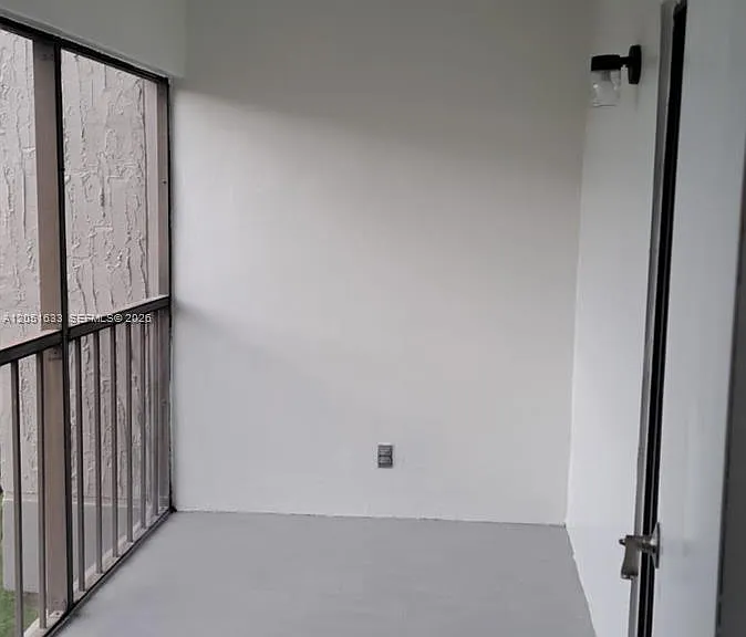 230 Lakeview Dr #310 — Photo 17