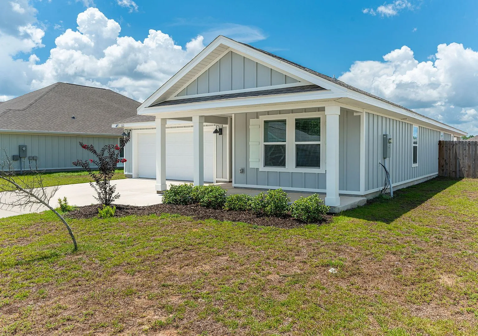 Home in Shoal River Landing- Community Pool! — Photo 4