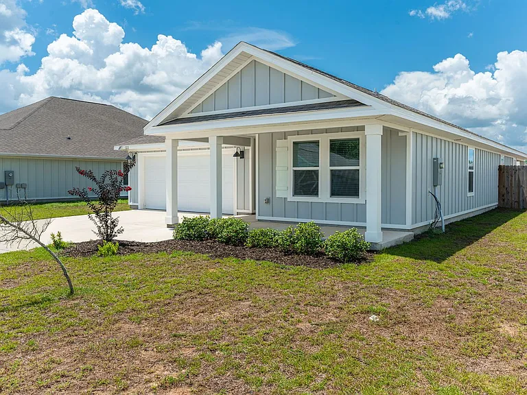 522 Mary Lou Way — Photo 4